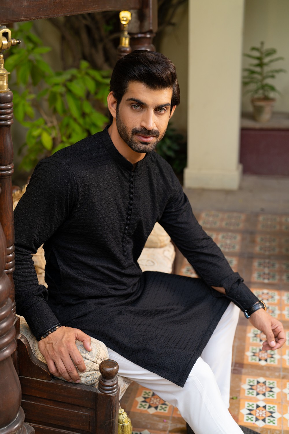EMBROIDED KURTA PAJAMA