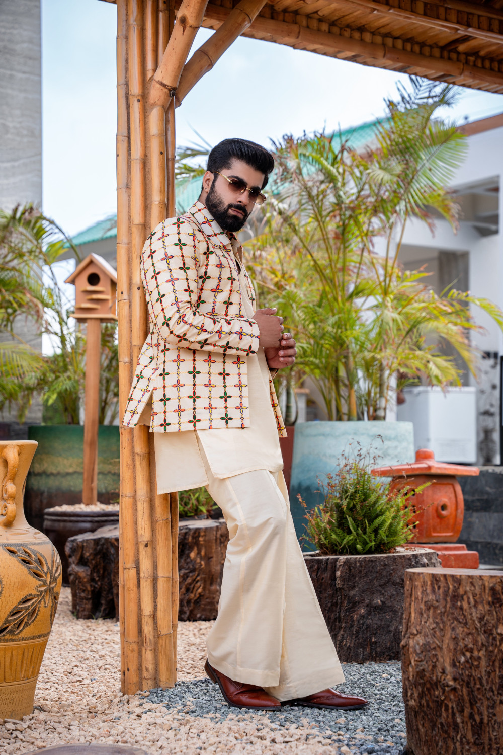 EMOBROIDED PRINCE COAT