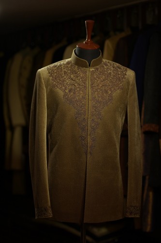 qutrai fabric with fron emboridery