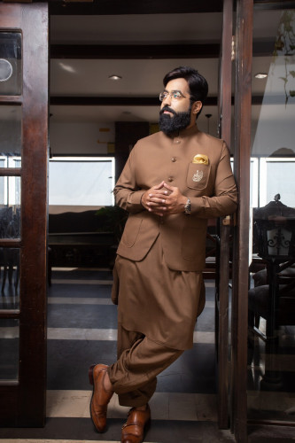 SHALWAR KAMEEZ with waistcoat