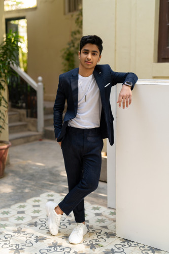 BLUE LINEN SUIT