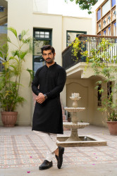 EMBROIDED KURTA PAJAMA